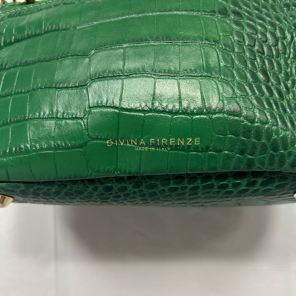 Divina Firenze Genuine Italian Leather Kelly Green crossbody - Picture 2 of 13